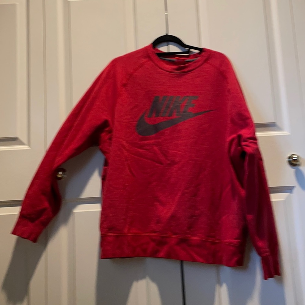 Men’s XXL Red Nike crew neck sweatshirt.